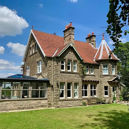 Eversfield Holiday home *