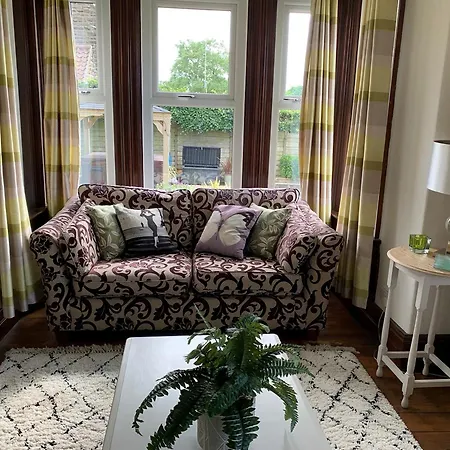 Eversfield Holiday home *